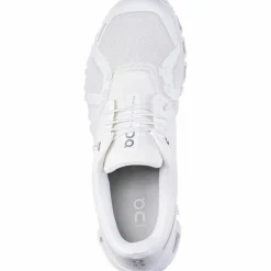 On · Cloud 6
