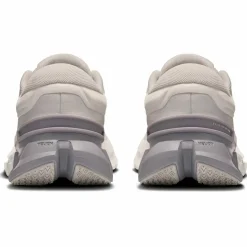 On · Cloudflyer 5