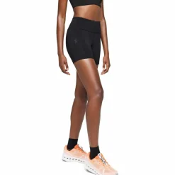 On · Performance Short Tights