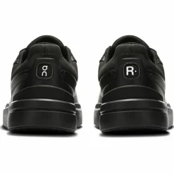 On · THE ROGER Advantage