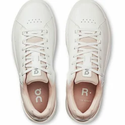 On · THE ROGER Advantage