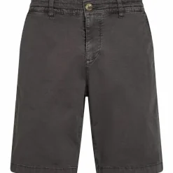 O'NEILL · Essentials