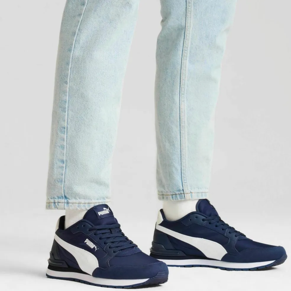 PUMA · ST Runner v4