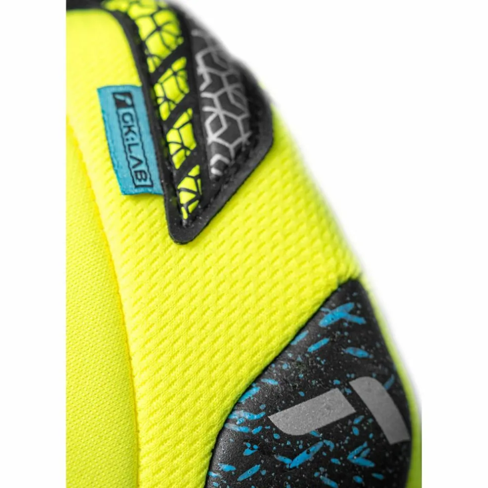 Reusch · Attrakt Fusion Guardian