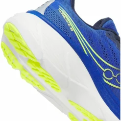 Saucony · HURRICANE 25