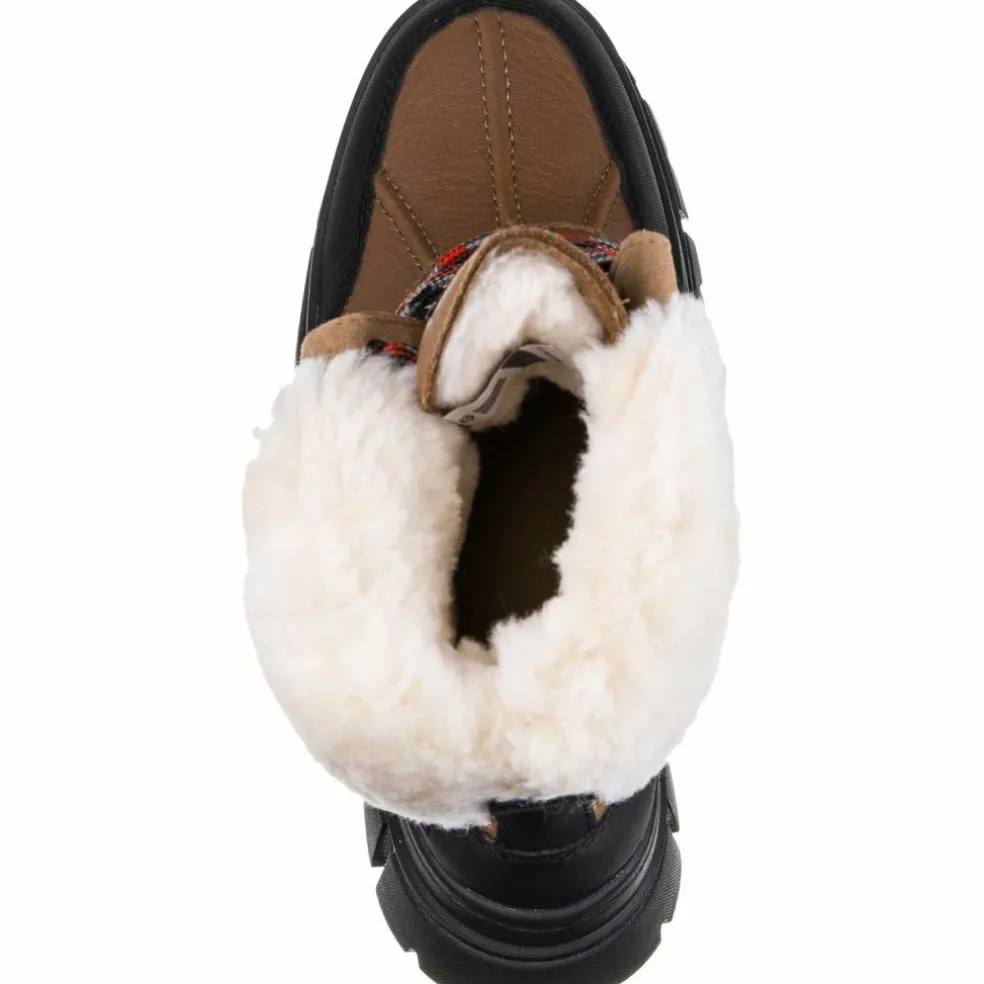 Ugg · Ashton Addie