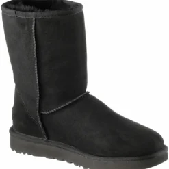 Ugg · Classic Short II