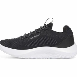Under Armour · Dynamic 2