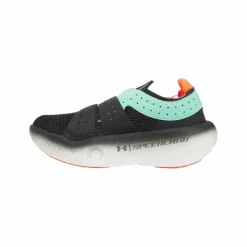 Under Armour · Infinite Mega Laufschuh