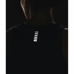 Under Armour · Iso-Chill Laser