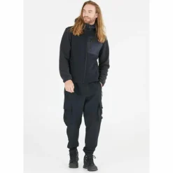 Whistler · Makaloo
